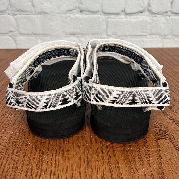 Teva Midform Universal Hallon B&W Sport Sandals with Geometric Straps Size 6 - Picture 4 of 5